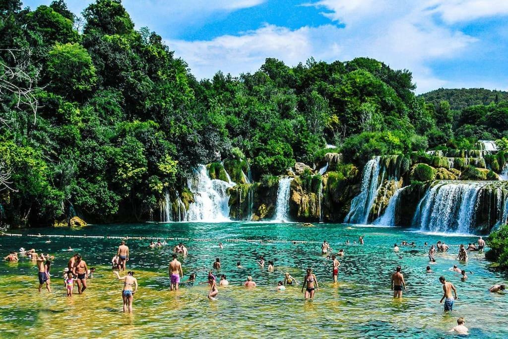 Villa Dream Srima Kültér fotó